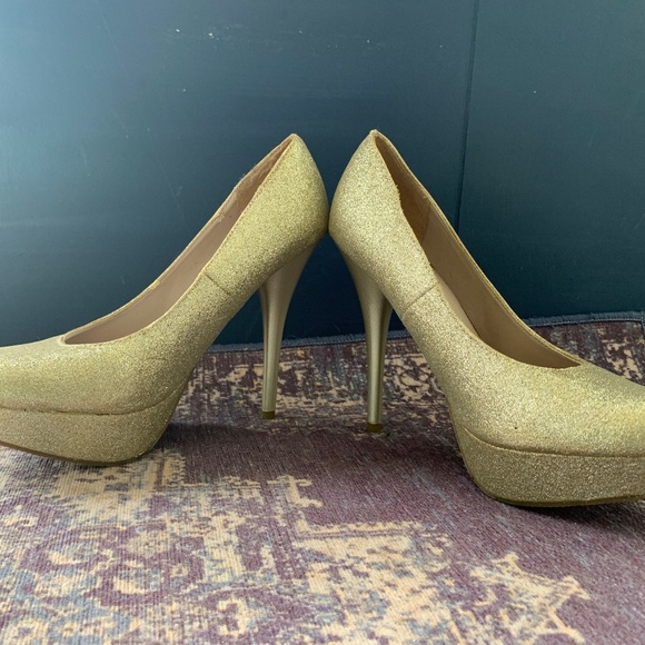 Mossimo high heels - Picture 2 of 7